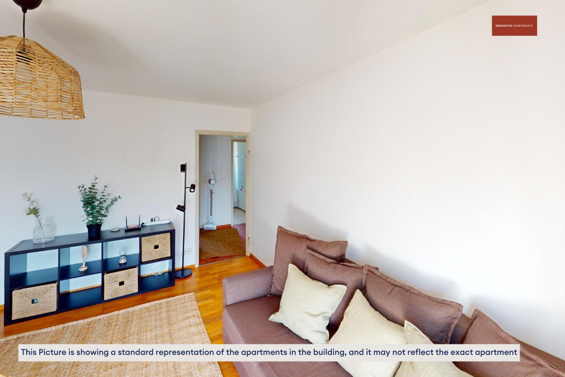 Apartment Simple 1 Bed With Balcony