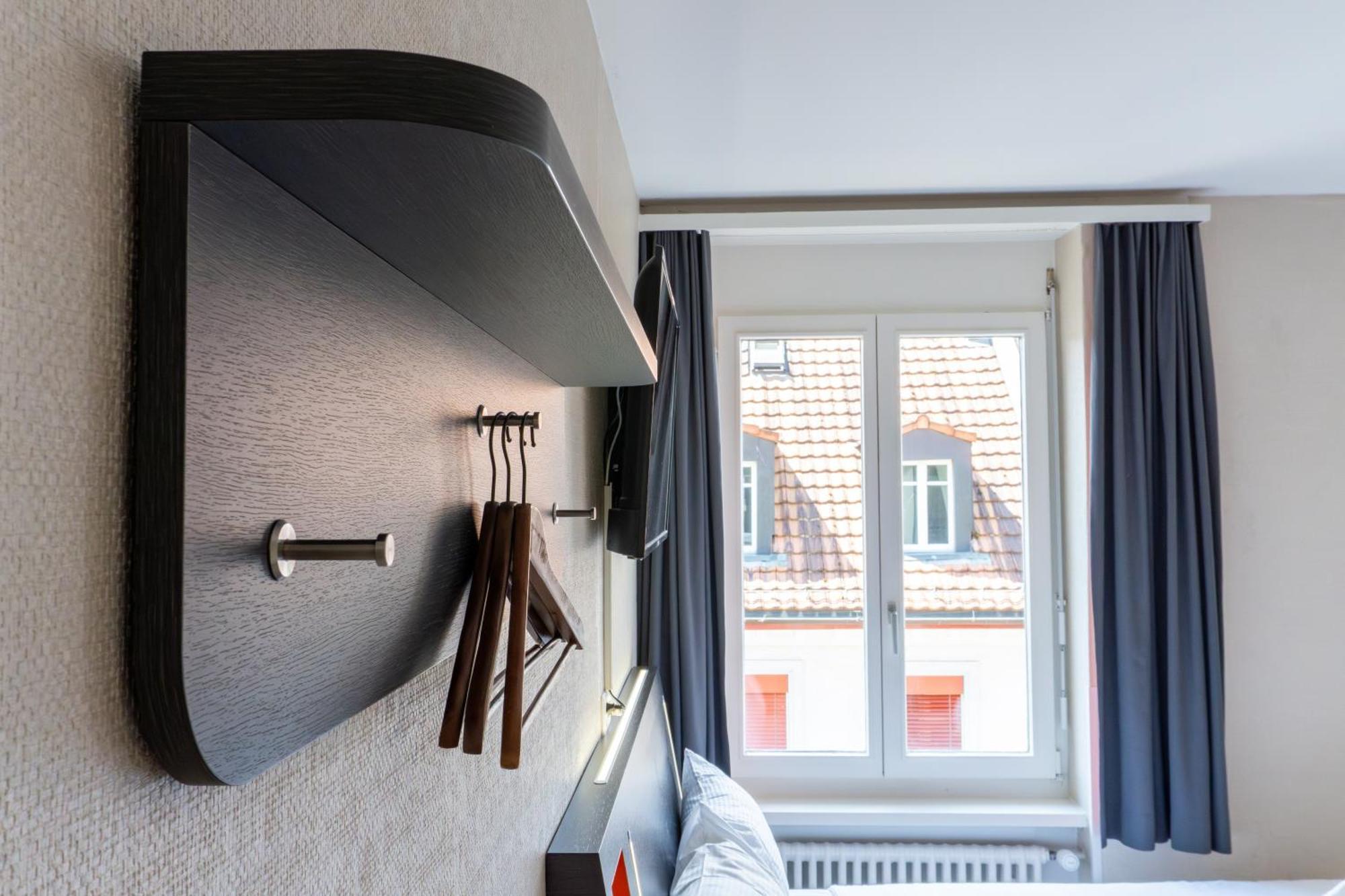 Easyhotel Main Station