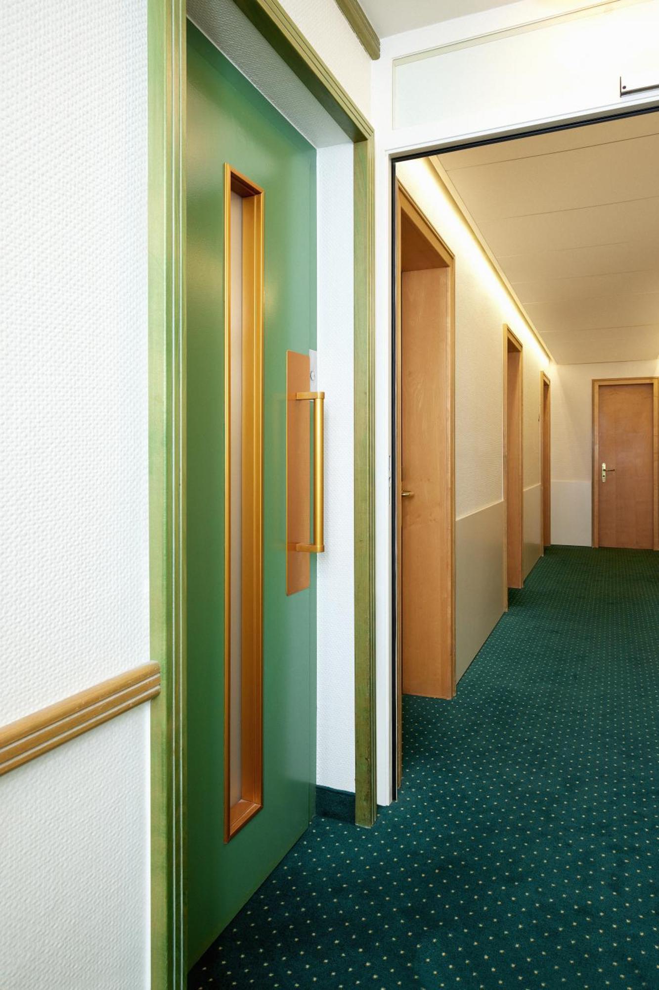 Arlette Beim Hauptbahnhof