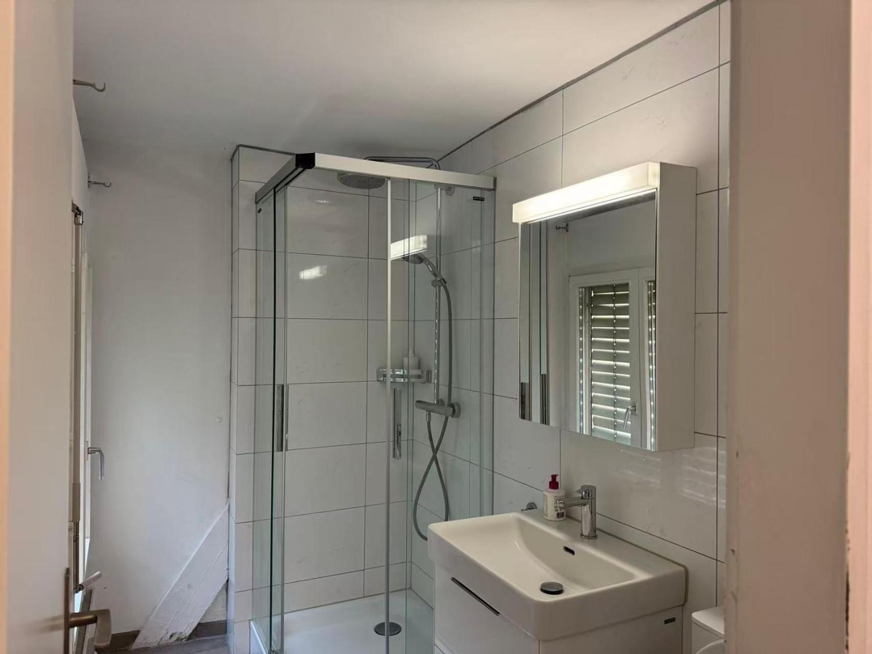 Center Close To Hb Apartment *