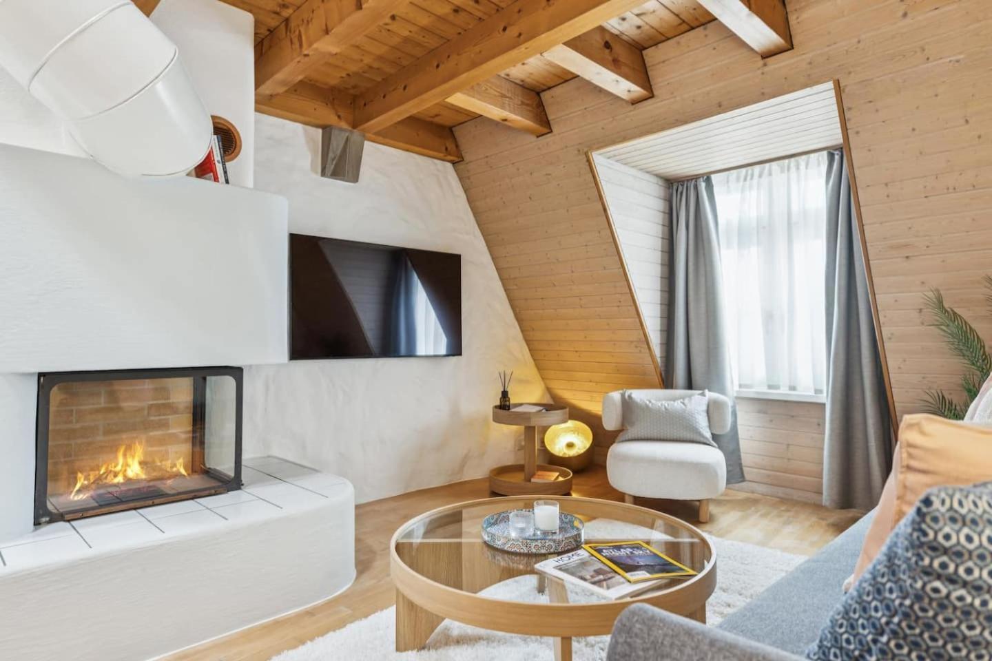 Oldtownriversideacbalconyfreeparkingwaterview Apartment