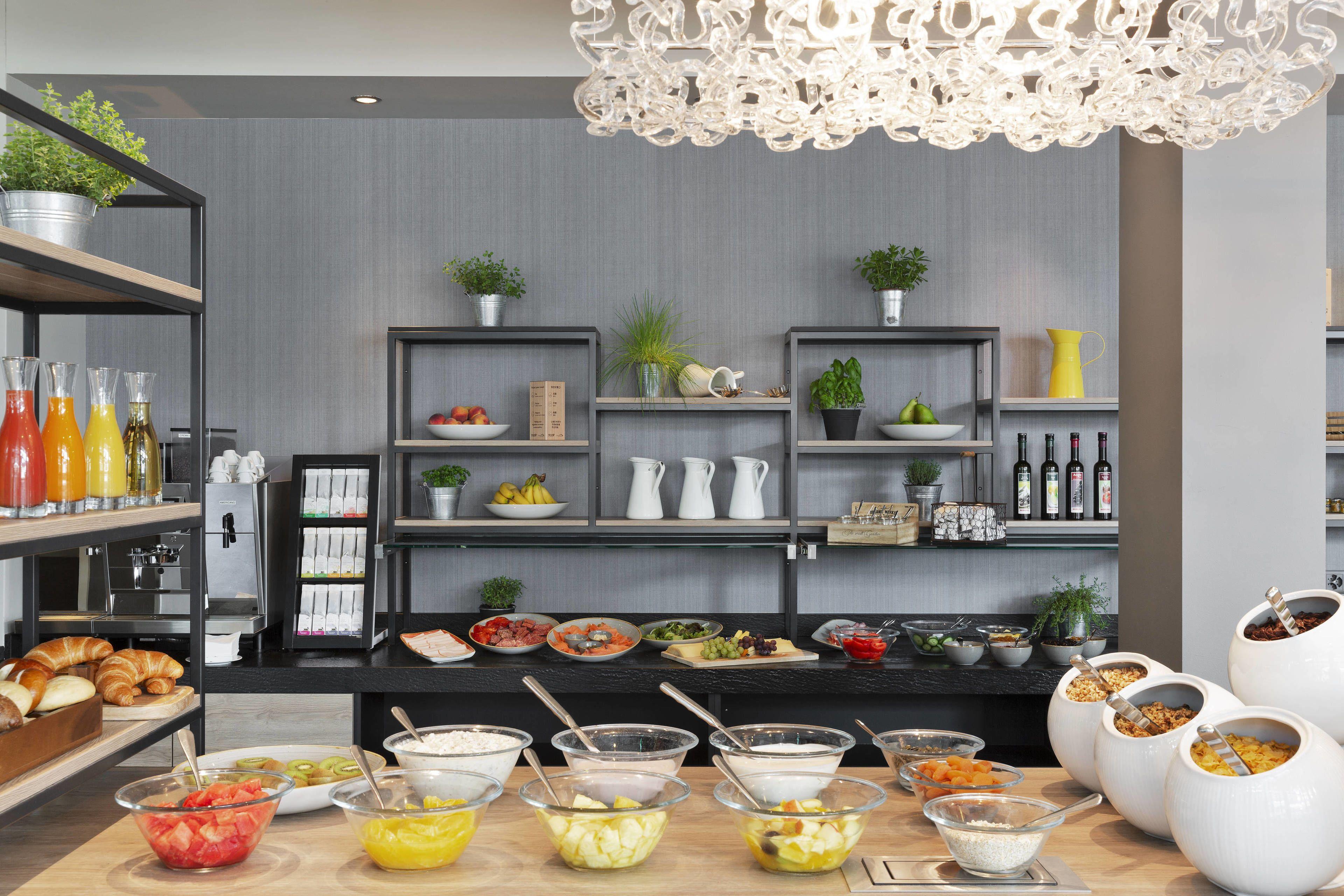 Courtyard By Marriott North Hotel Zurich