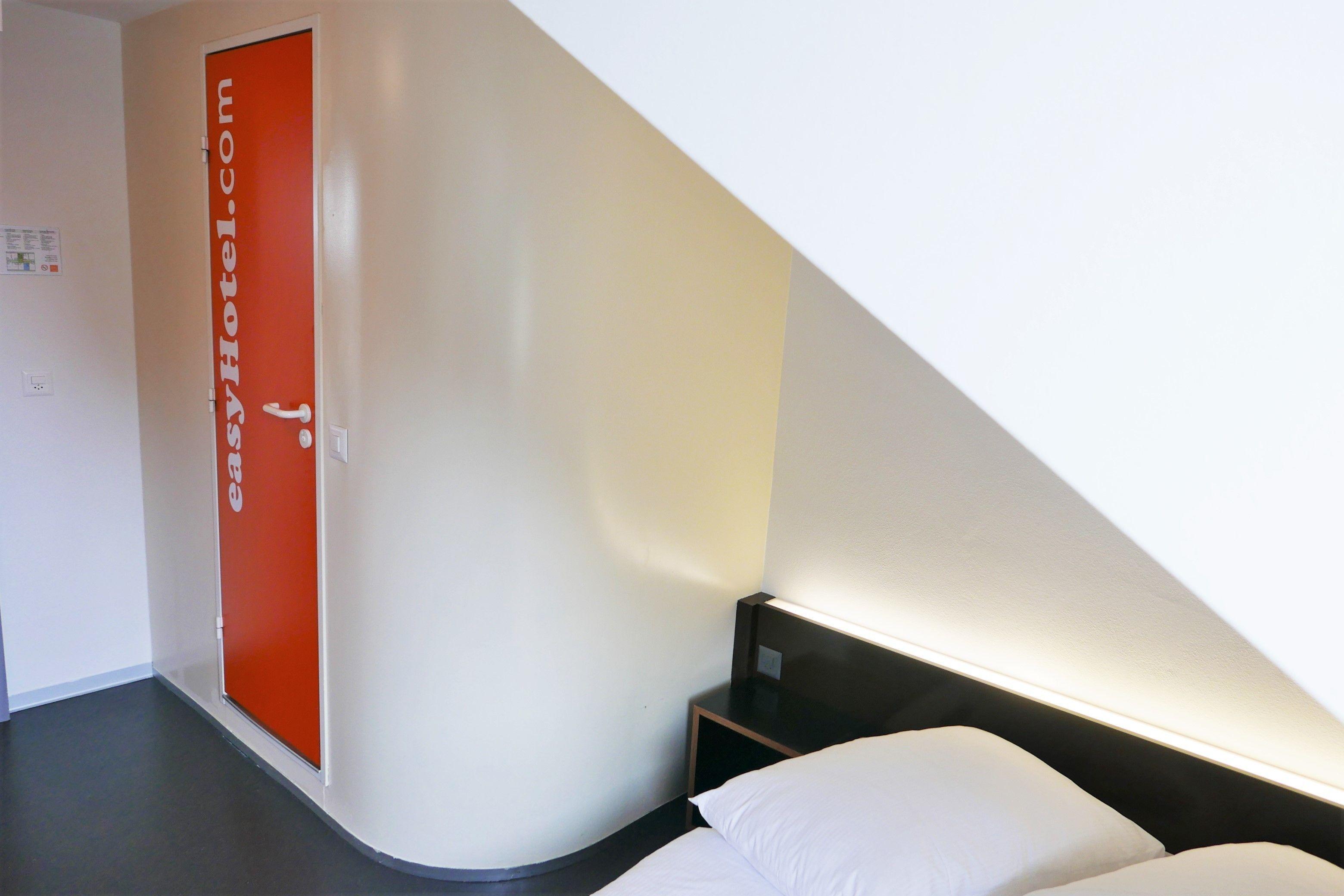 Easyhotel Centre 2* Zurich