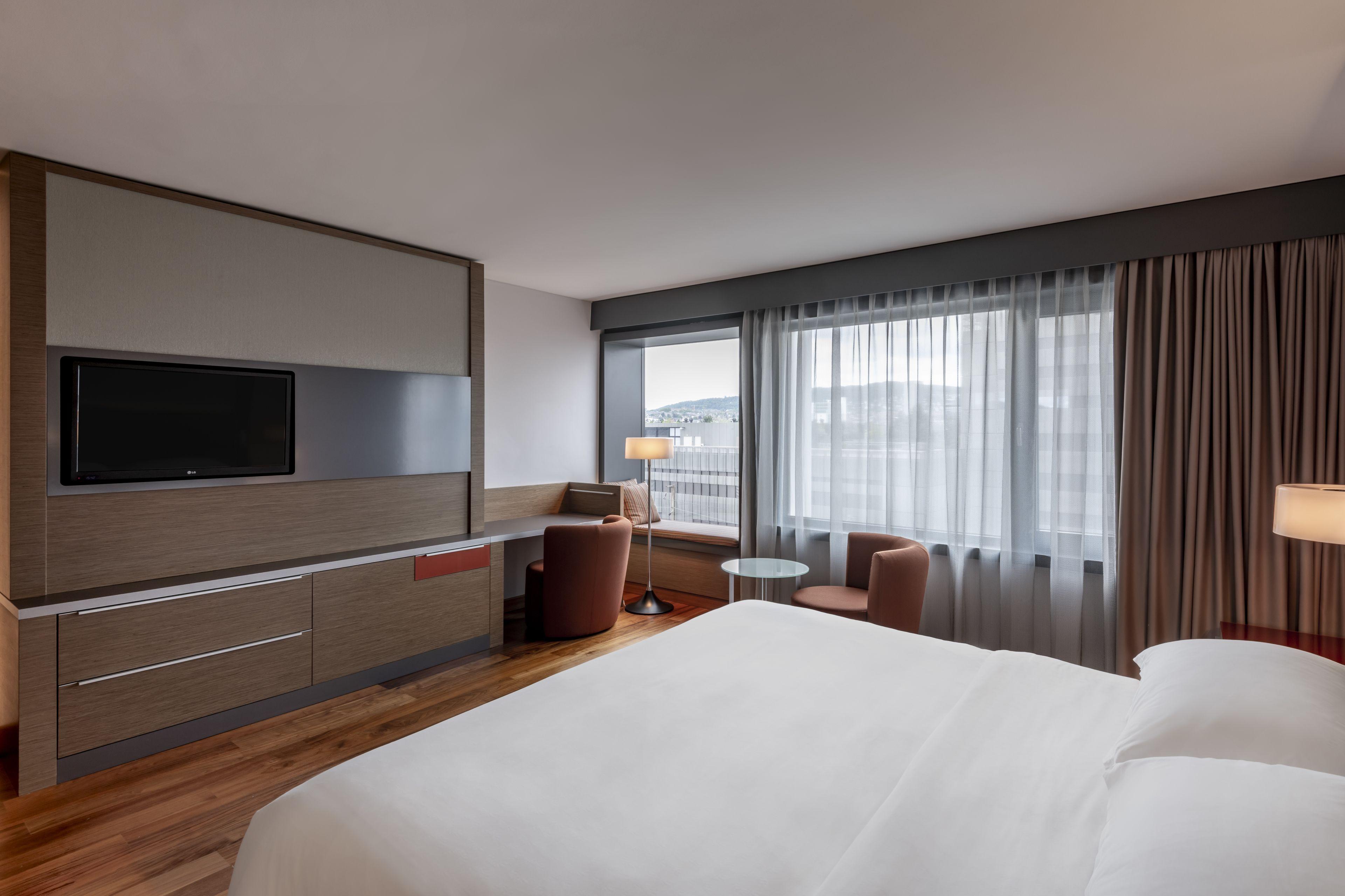 Sheraton Hotel 4*