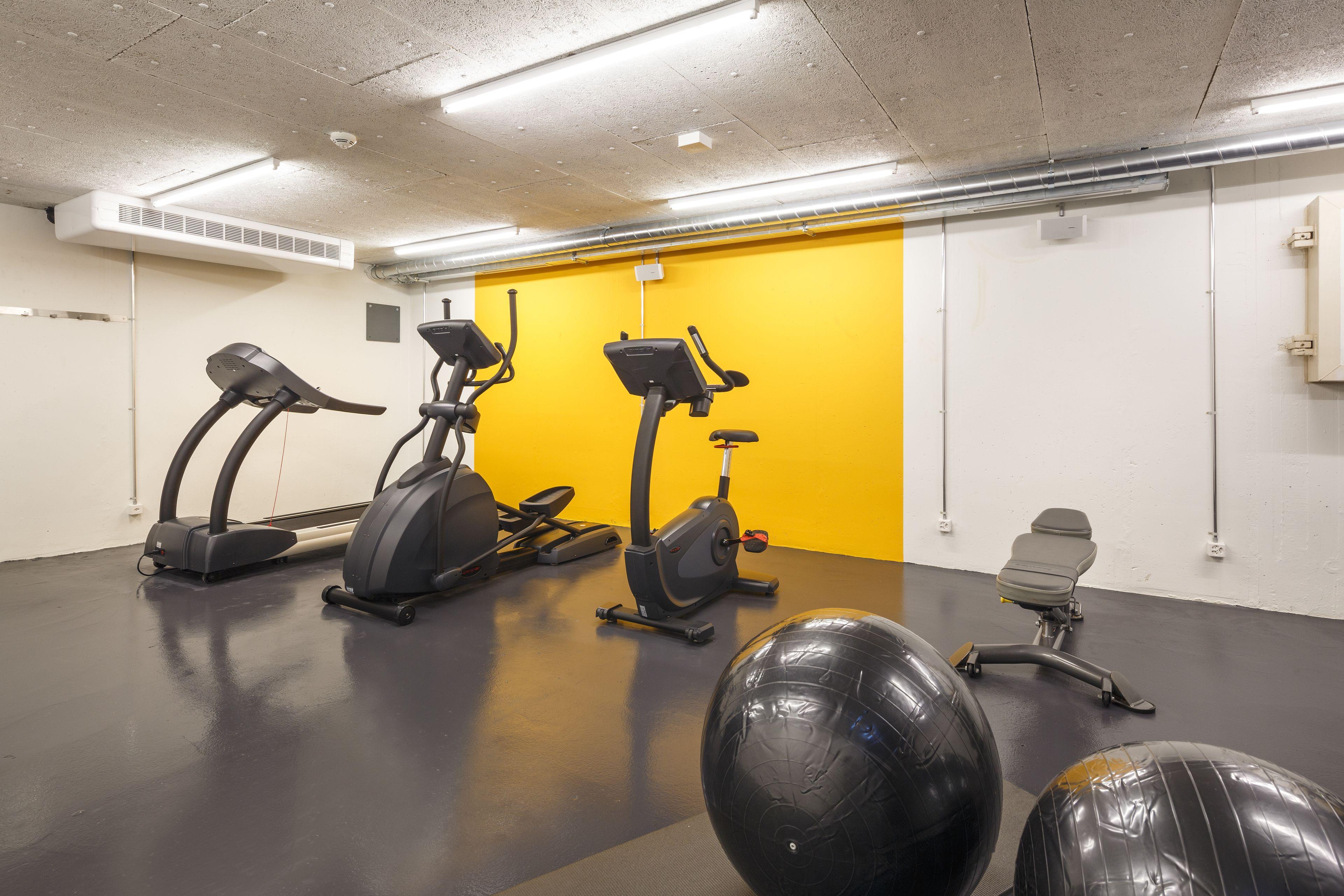 Zueri By Fassbind 4*