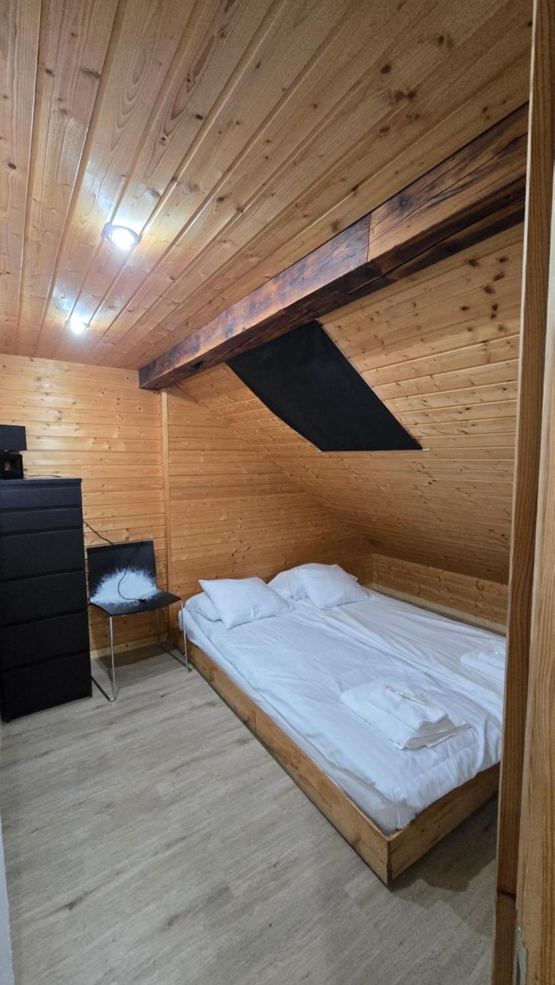 Apartment Attic Loft With Rooftop Terrace! *