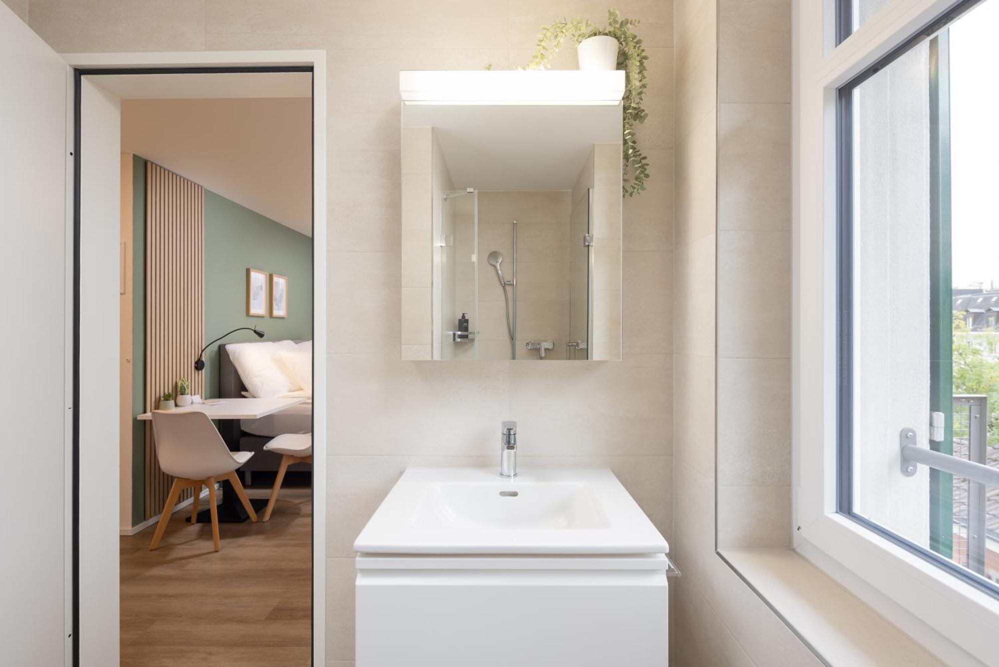 Stayy Nº7 & -self Check-in