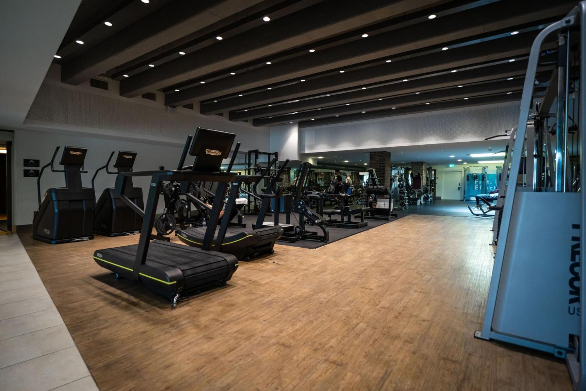 Crowne Plaza By Ihg Hotel