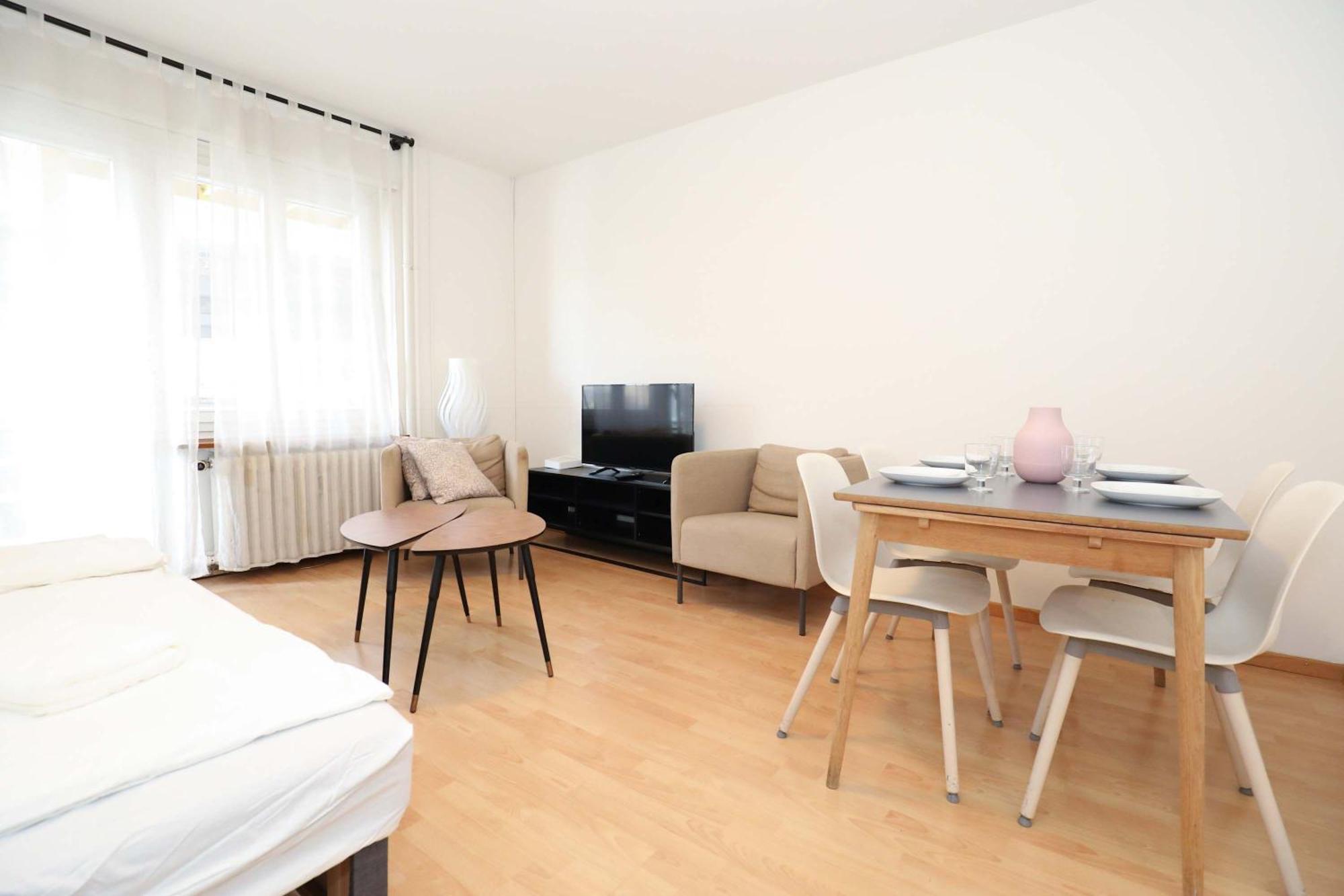 Apartment Airy Near Uetliberg Nature Zurich