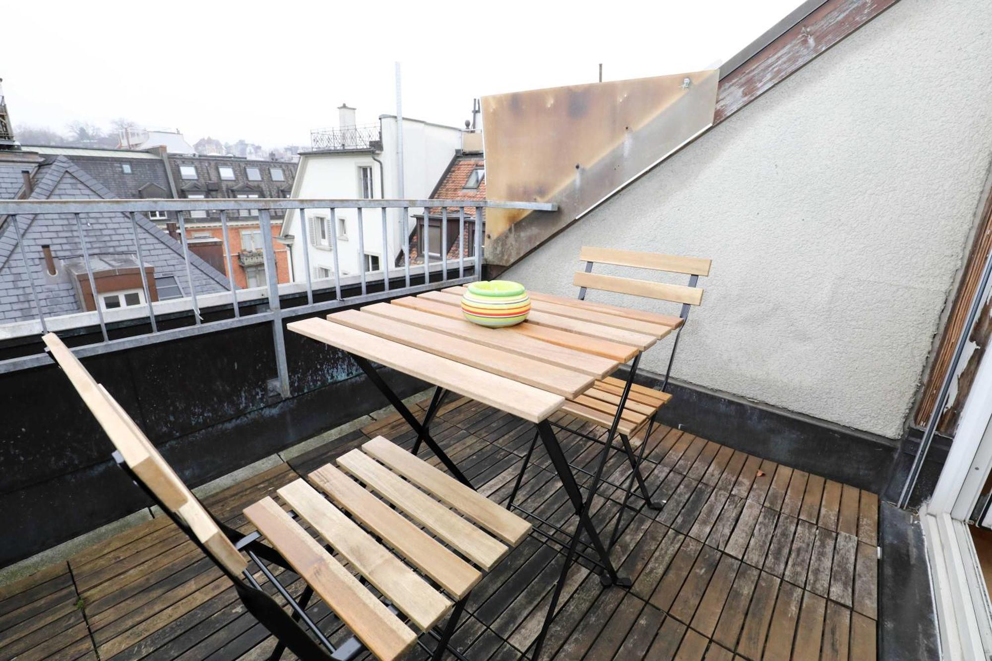 Minutes Walk From Google Hq View *