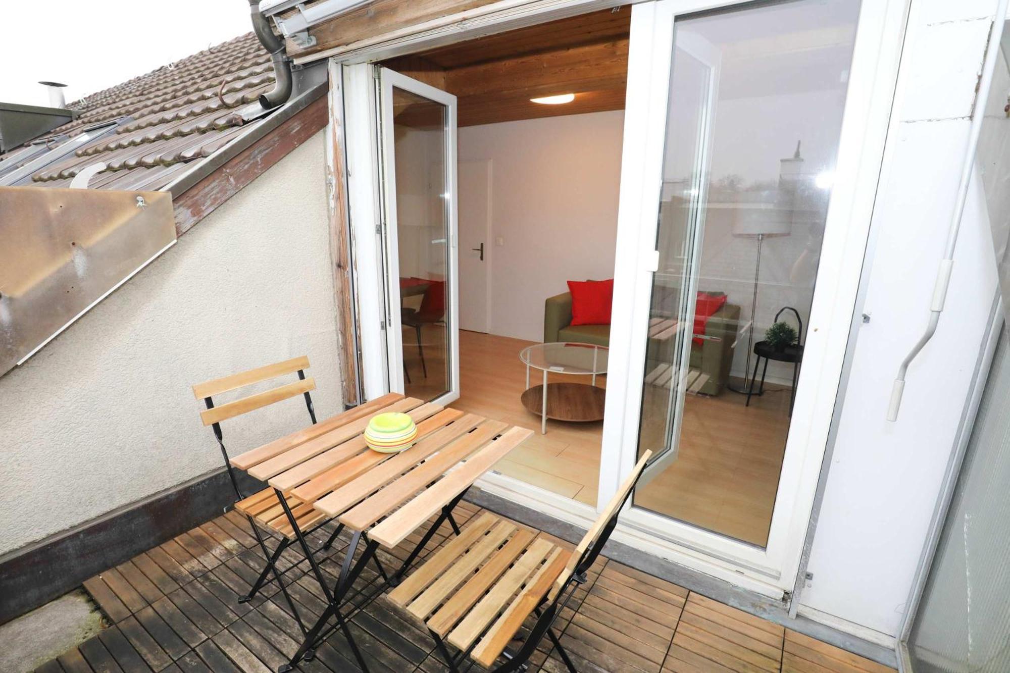 Minutes Walk From Google Hq View