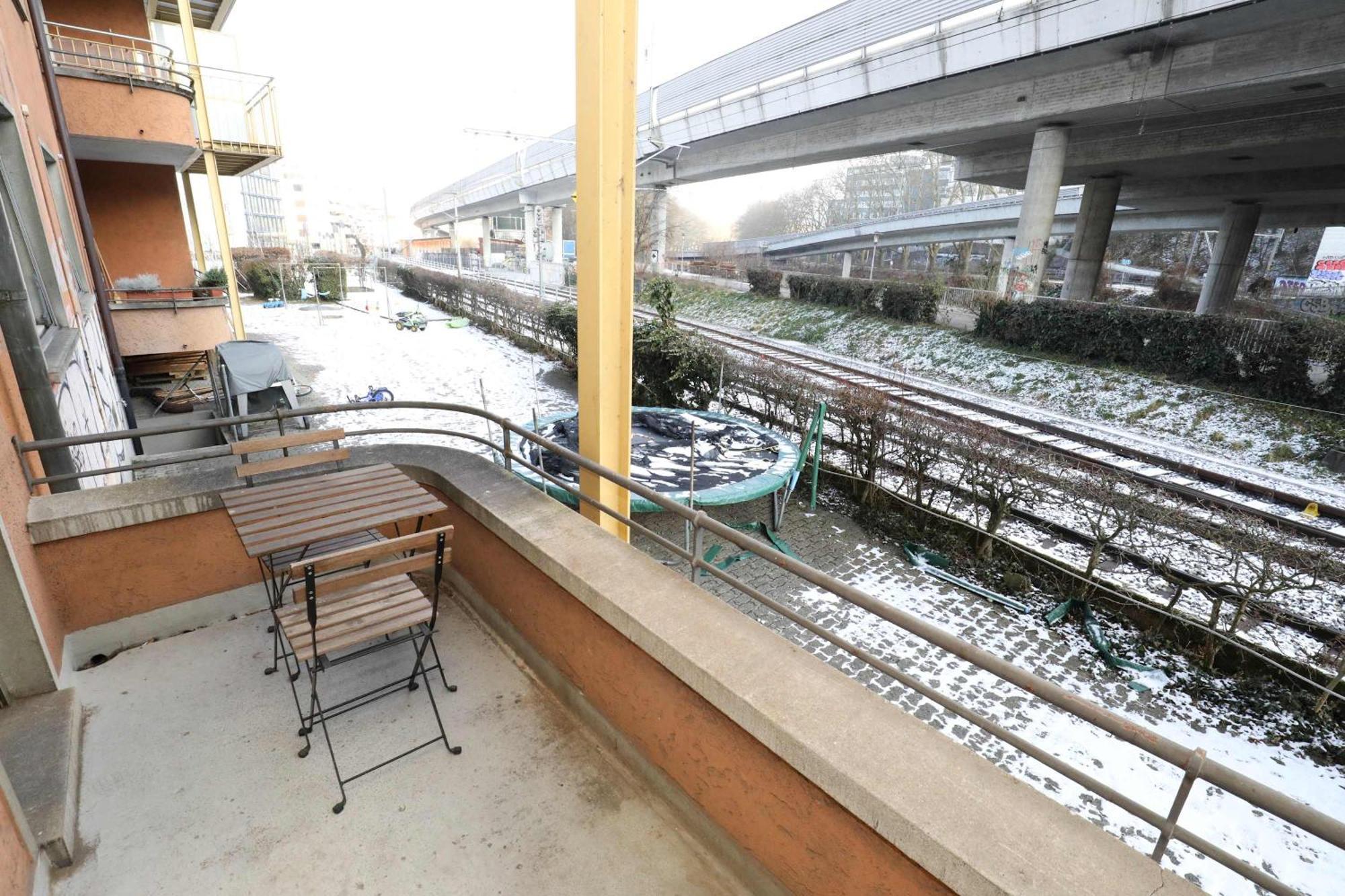 Airy Near Uetliberg Nature Zurich