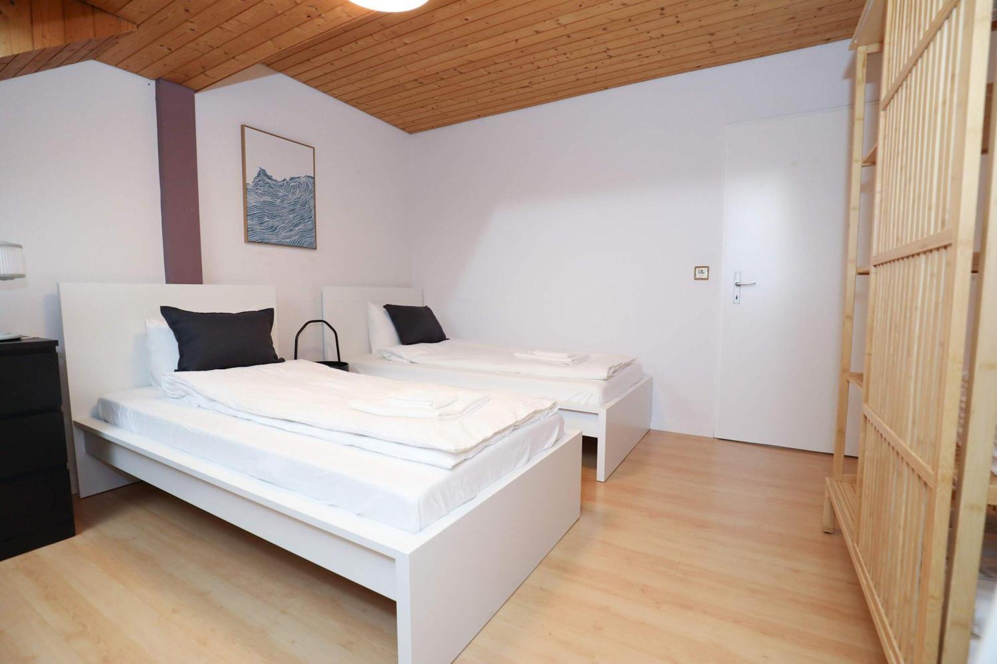 Minutes Walk From Google Hq View *