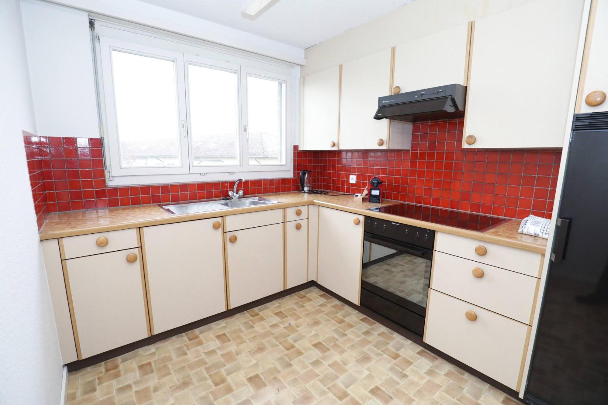 Minutes Walk From Google Hq View Apartment *