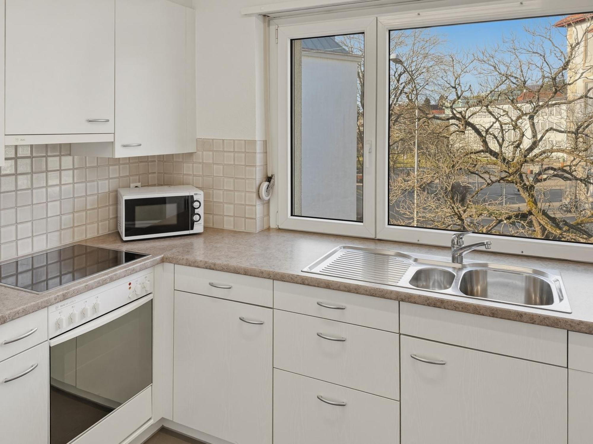 Beautiful, Quite And Very 2 Bedroom Flat Apartment