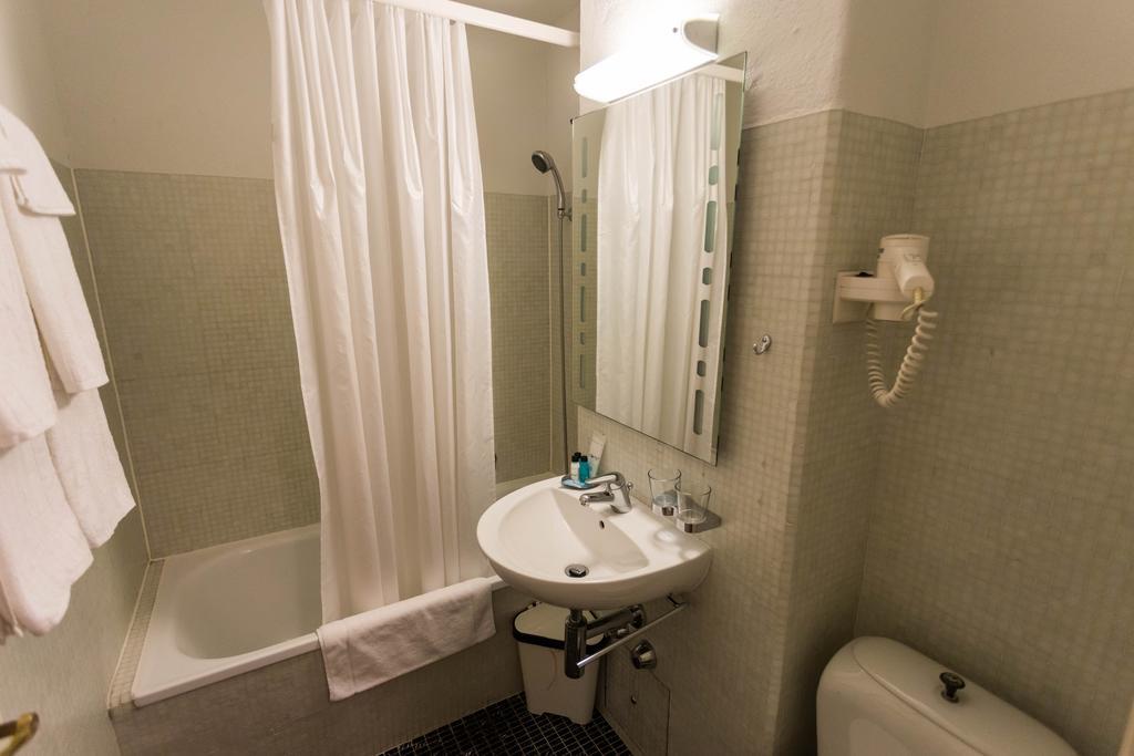 Astor & Serviced Hotel