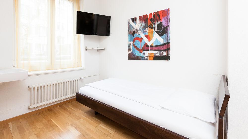 Swiss Star Oerlikon - Contactless Self Check-in Apartment Zurich