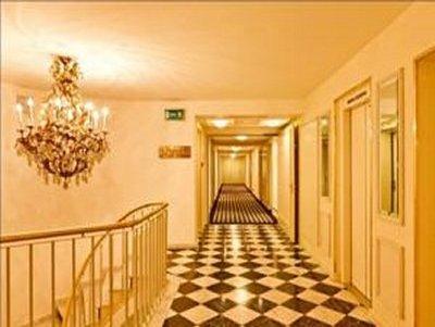 Hotel Astor & Serviced 3*