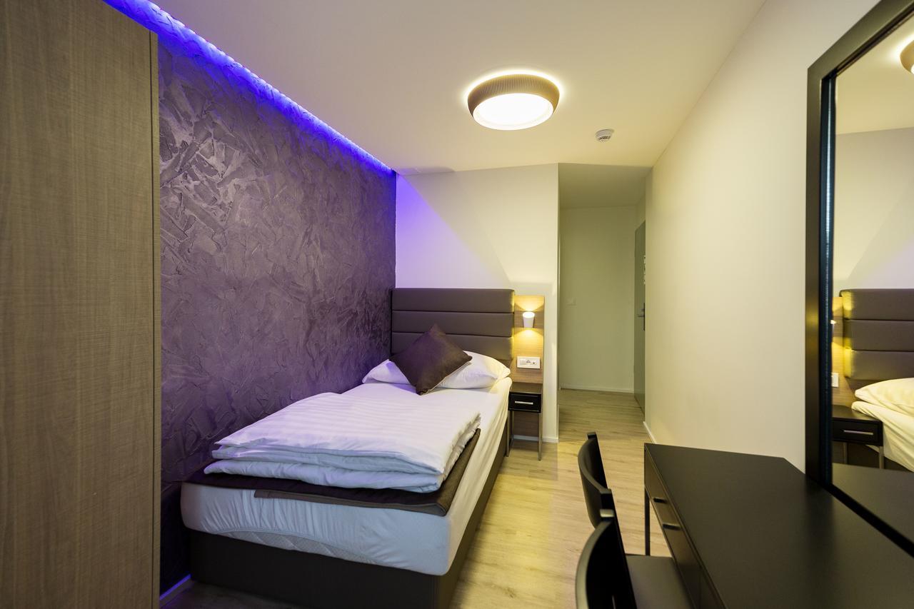 Sleep & Go Self-check-in 2*