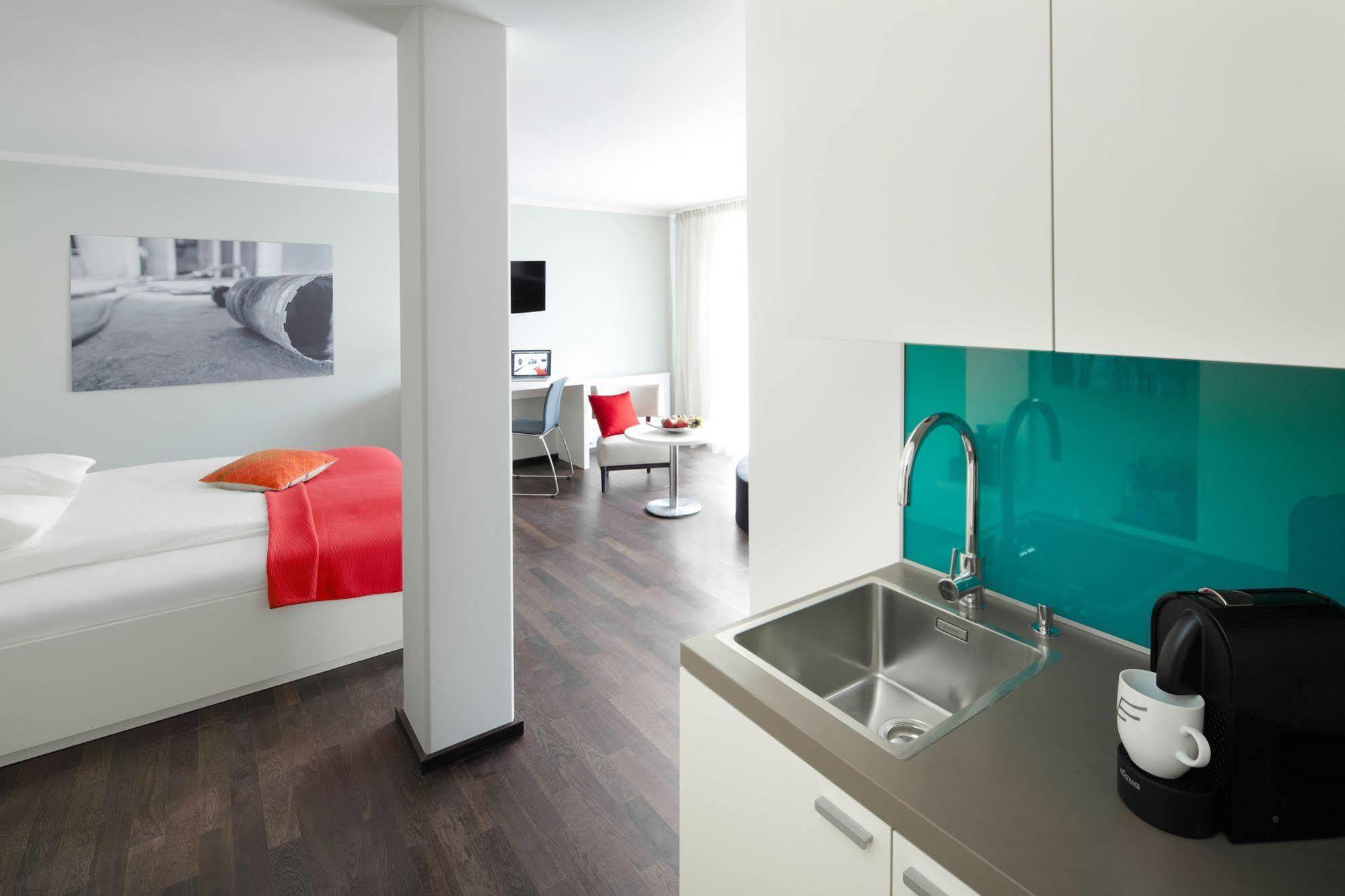 The Flag Hotel 3*