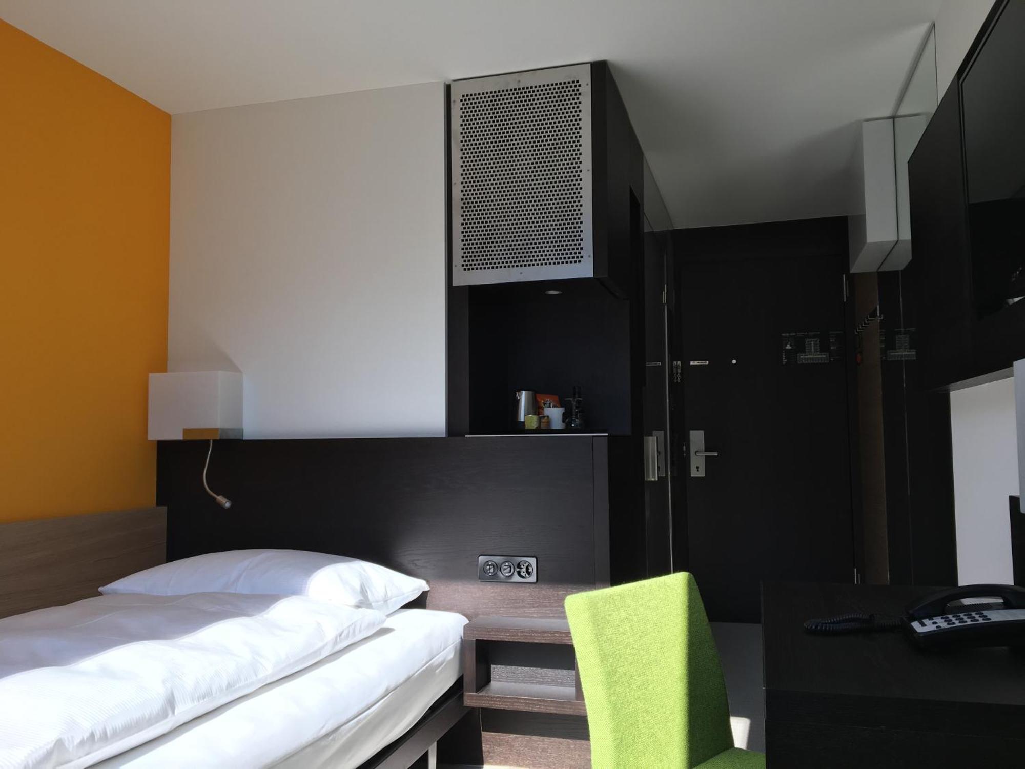 Zueri By Fassbind Hotel 4*