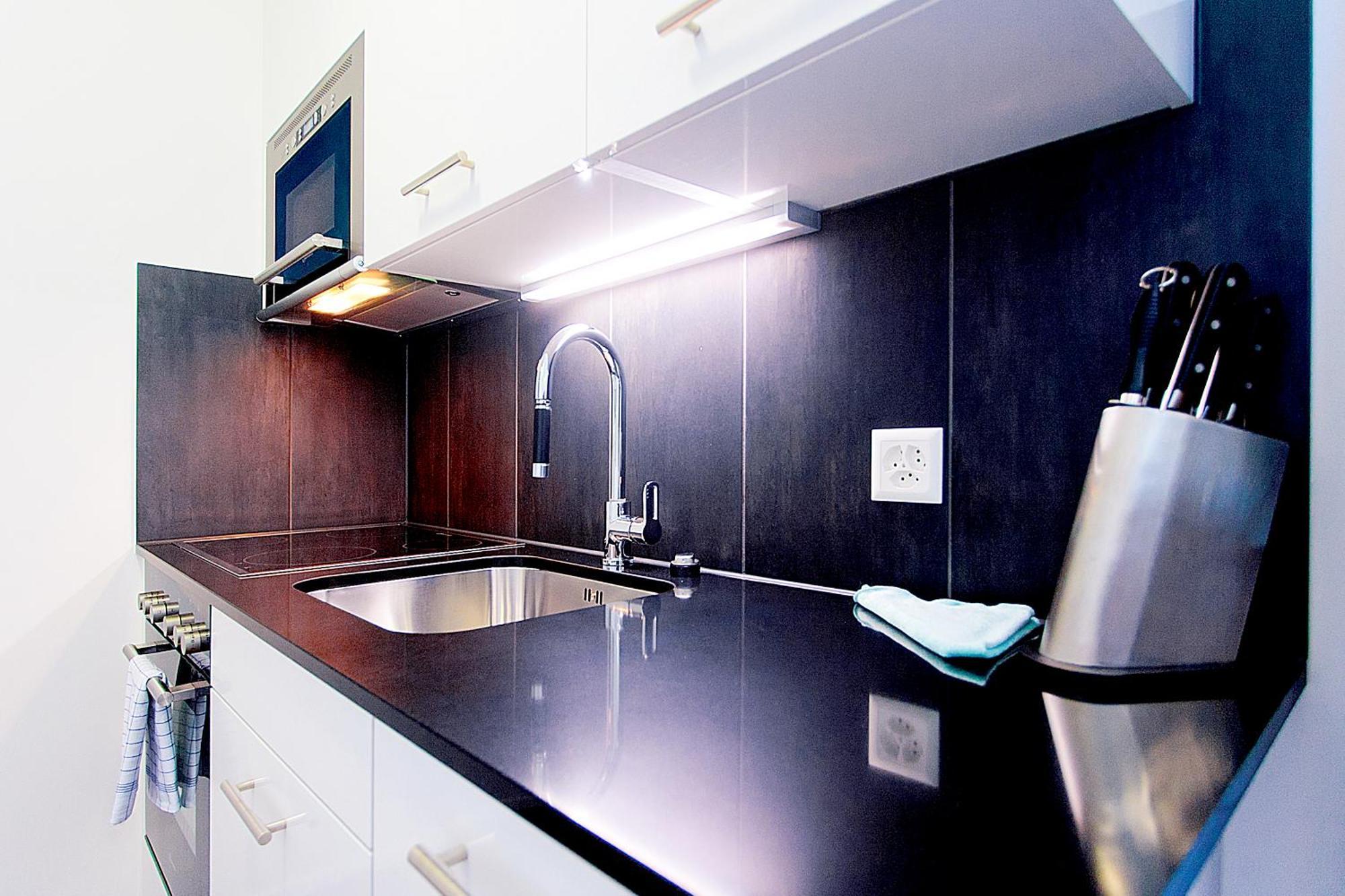 By Livingdowntown Apartment