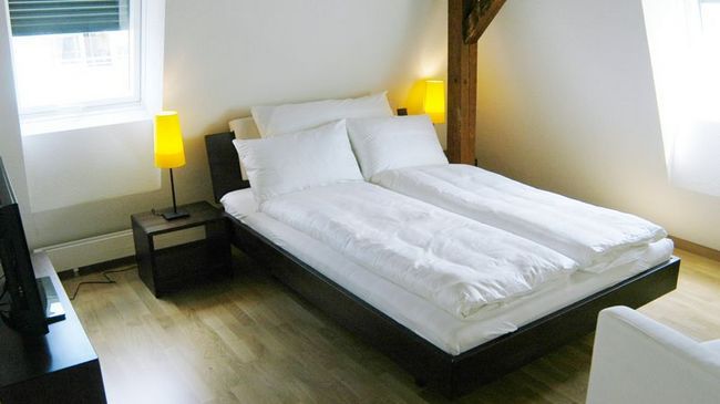 Swiss Star Oerlikon - Contactless Self Check-in * Zurich