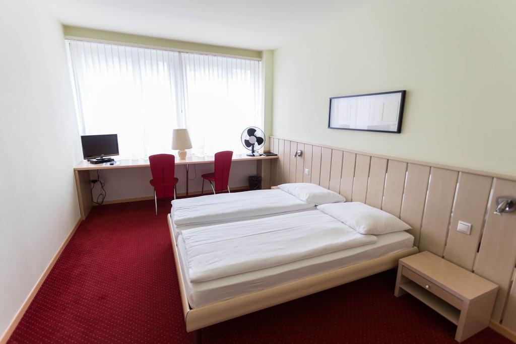 Astor & Serviced 3* Zurich