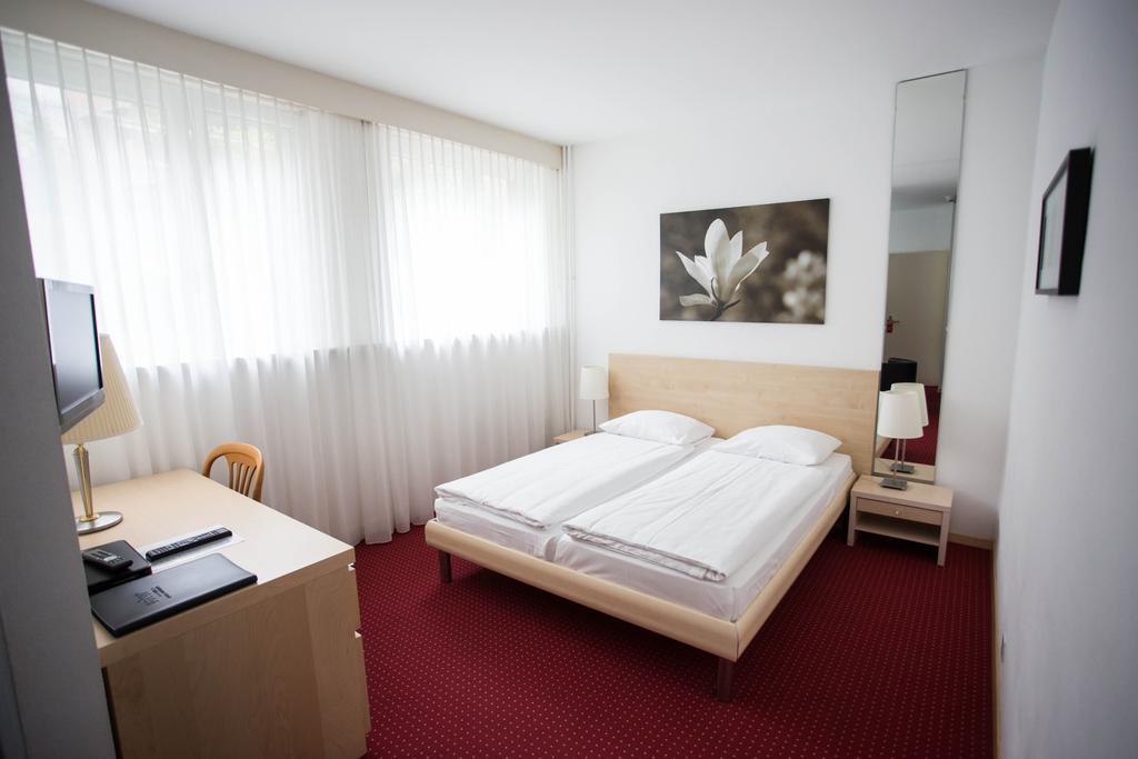 Hotel Astor & Serviced 3*