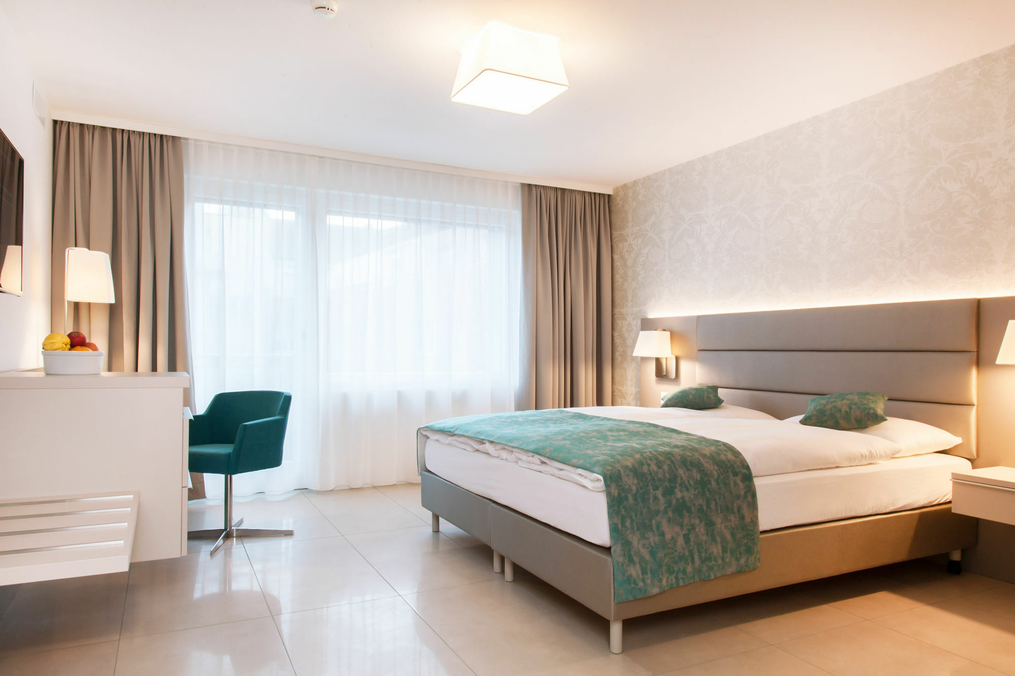- Lindenstrasse 4* Zurique