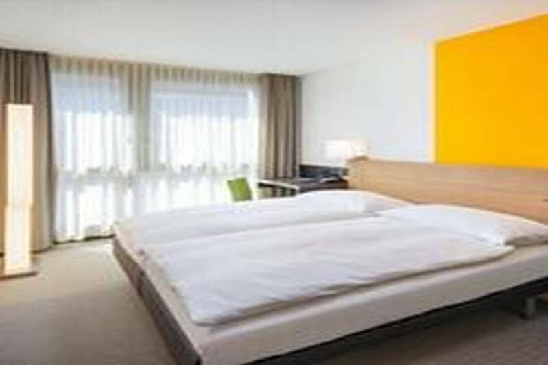 Hotel Zueri By Fassbind 4*