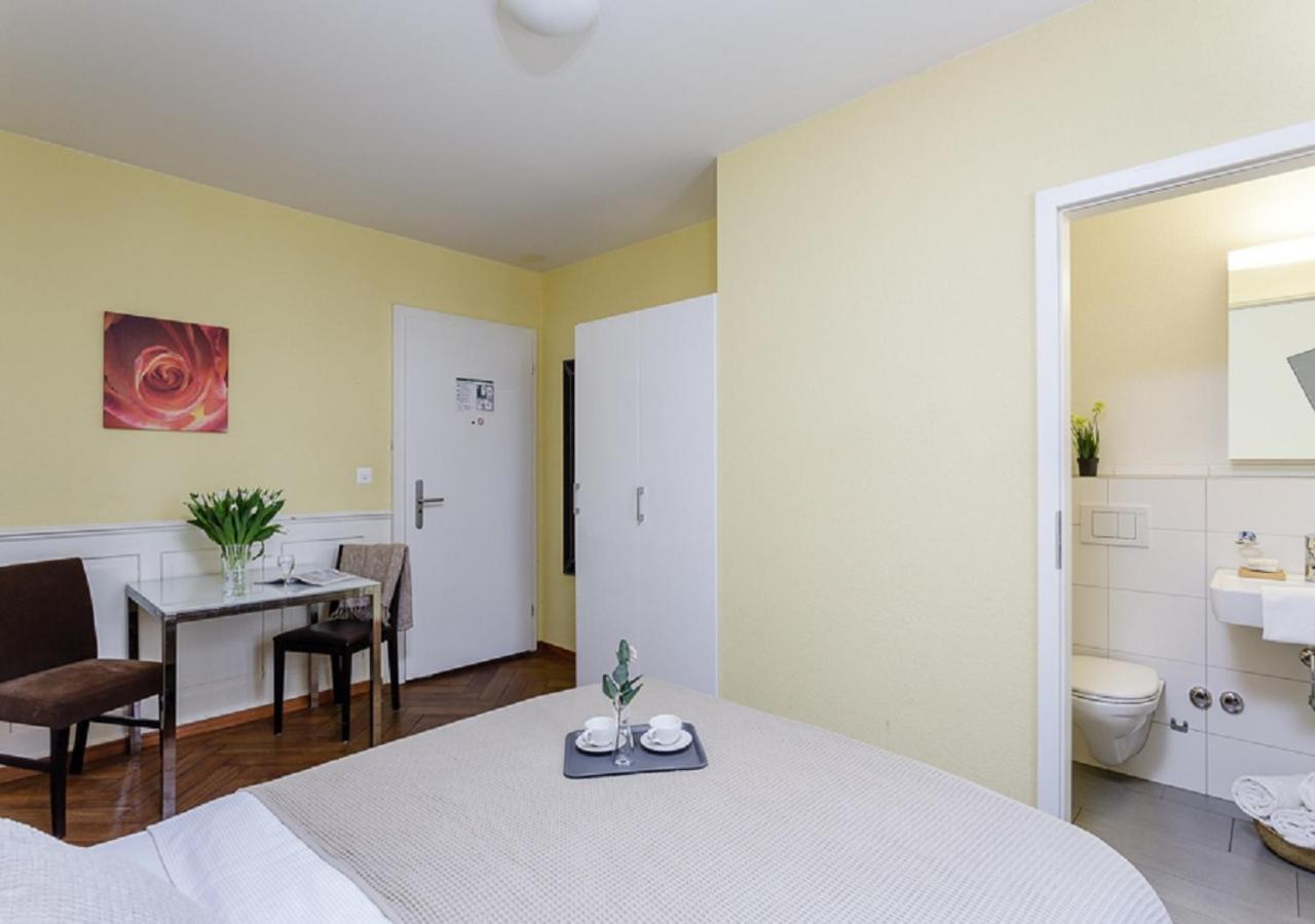 Swiss Star West End - Contactless Self Check-in *