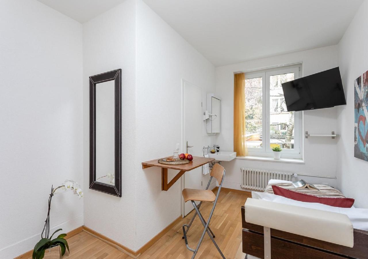 Swiss Star Oerlikon - Contactless Self Check-in Apartment