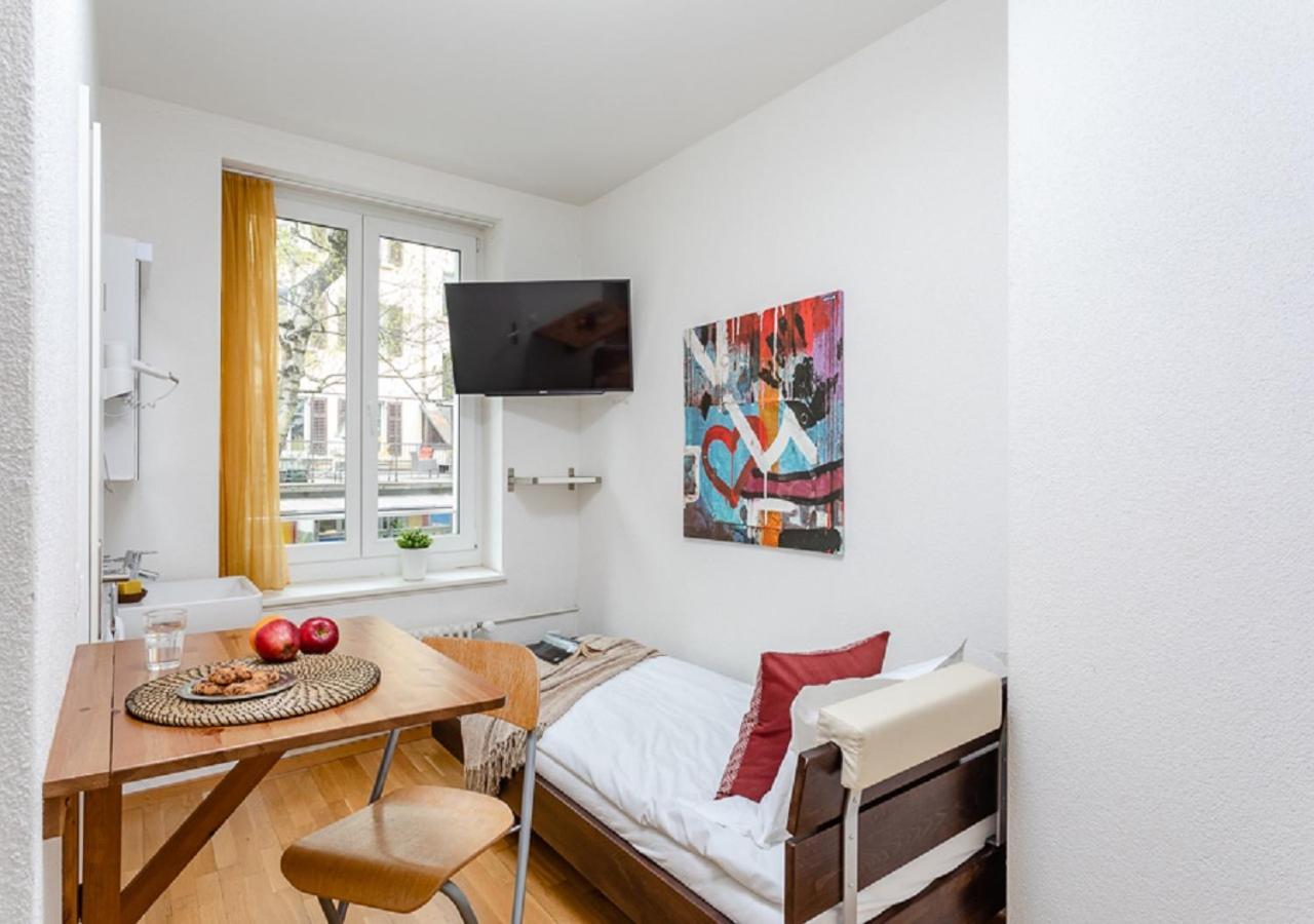 Swiss Star Oerlikon - Contactless Self Check-in