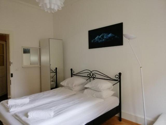 Homestay Zuerizimmer *
